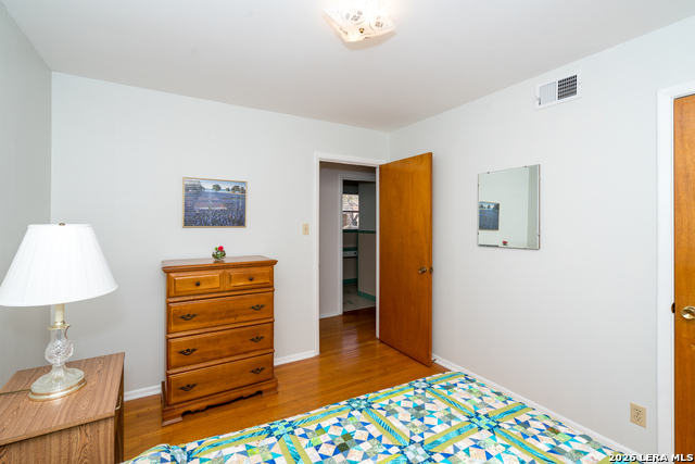 Image 37 of 46 For 11122 Cedar Elm