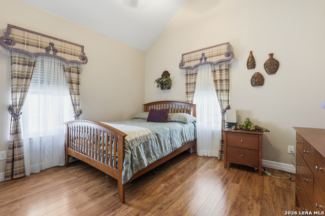 Image 10 of 32 For 149 Short Meadow Dr W