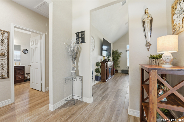 Image 14 of 32 For 149 Short Meadow Dr W