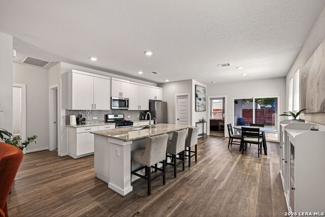 Image 6 of 26 For 4730 Audubon Place