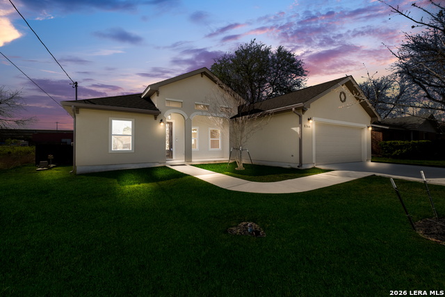 Image 4 of 29 For 8366 Ventura Blvd