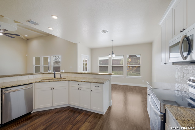 Image 7 of 29 For 8366 Ventura Blvd