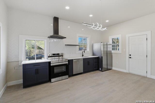 Image 12 of 28 For 530 Carson St E