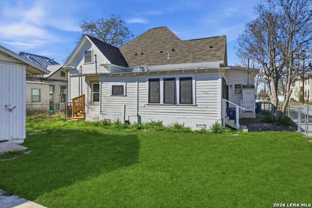 Image 26 of 28 For 530 Carson St E