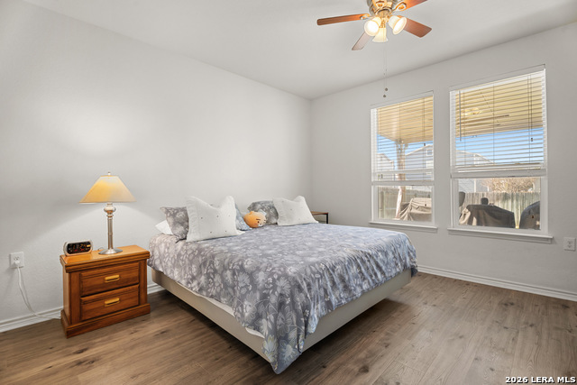 Listing photo id 15 for 7347 Bluebonnet Bay