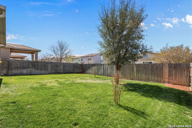 Listing photo id 37 for 7347 Bluebonnet Bay