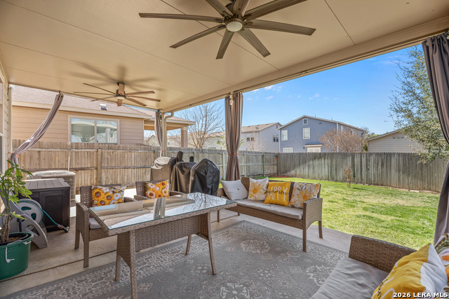 Listing photo id 38 for 7347 Bluebonnet Bay