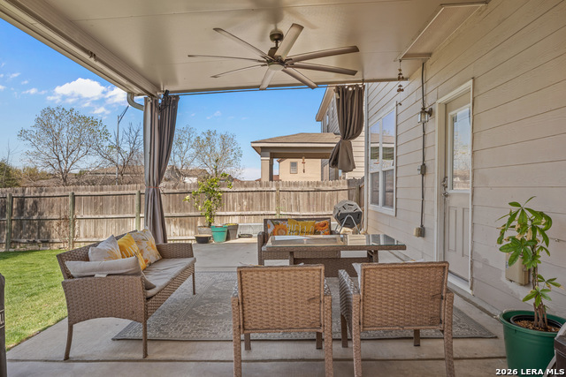 Listing photo id 39 for 7347 Bluebonnet Bay