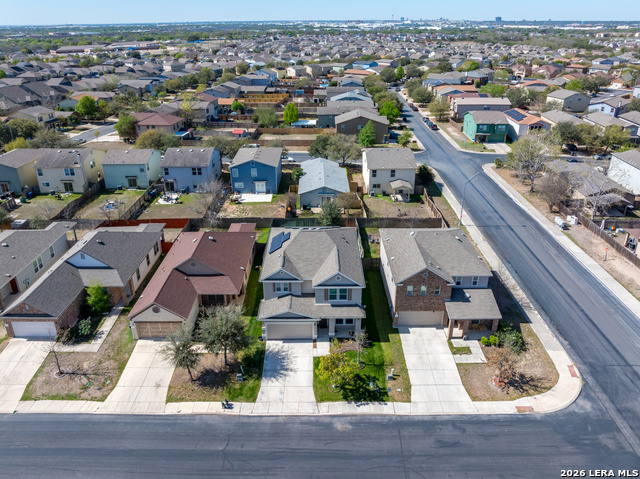 Listing photo id 40 for 7347 Bluebonnet Bay