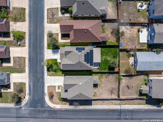 Listing photo id 41 for 7347 Bluebonnet Bay