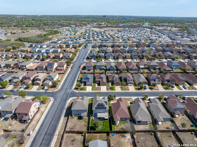 Listing photo id 42 for 7347 Bluebonnet Bay