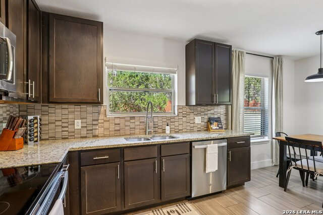 Image 17 of 51 For 275 Stallion Springs