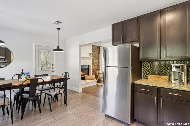 Image 19 of 51 For 275 Stallion Springs