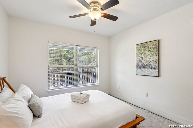 Image 32 of 51 For 275 Stallion Springs