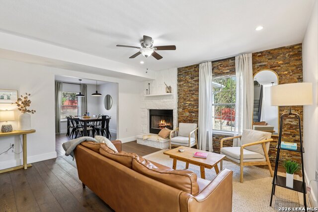 Image 8 of 51 For 275 Stallion Springs