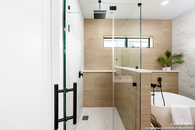 Image 17 of 45 For 26617 Timberline Dr