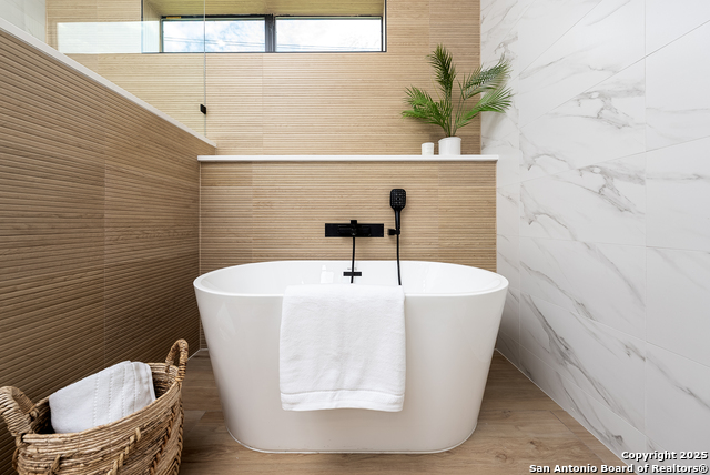 Image 18 of 45 For 26617 Timberline Dr