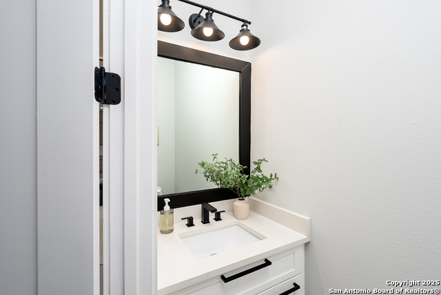 Image 23 of 45 For 26617 Timberline Dr