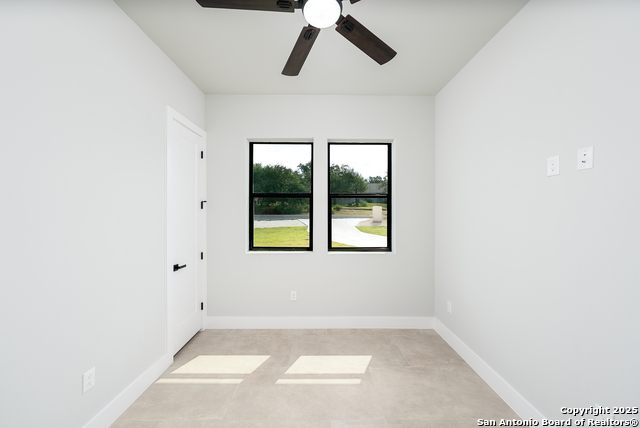 Image 34 of 45 For 26617 Timberline Dr