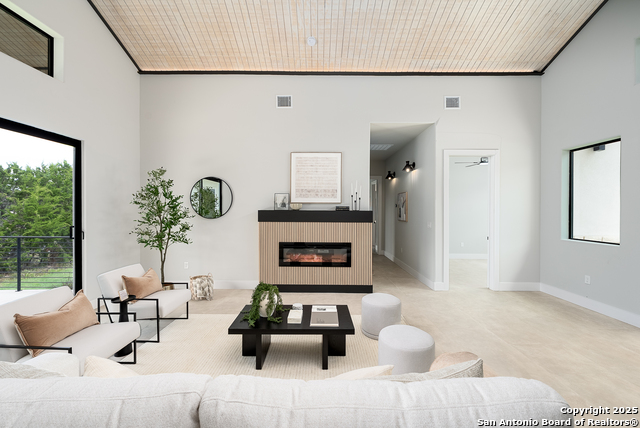 Image 8 of 45 For 26617 Timberline Dr