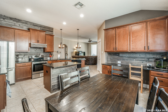 Image 8 of 25 For 1620 Sun Ledge