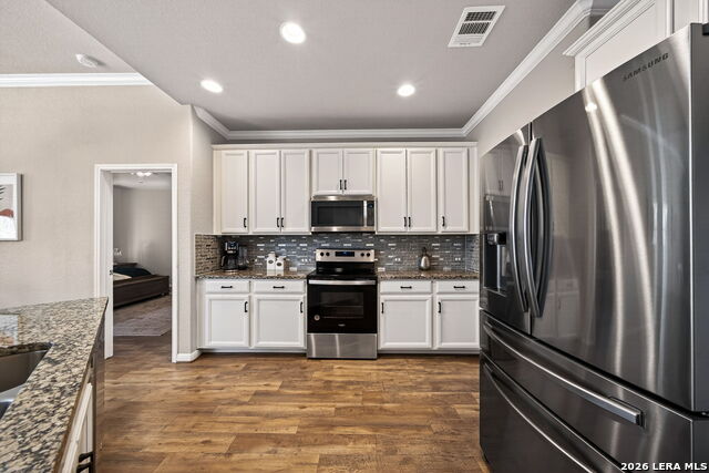 Image 16 of 45 For 10214 Shawnee