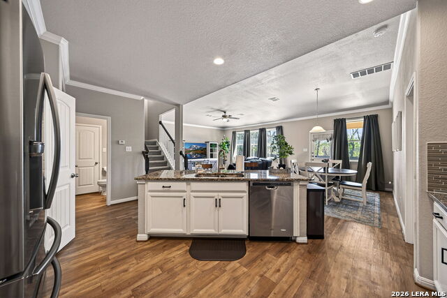 Image 18 of 45 For 10214 Shawnee