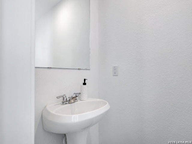 Image 13 of 21 For 13903 Sickle Ridge