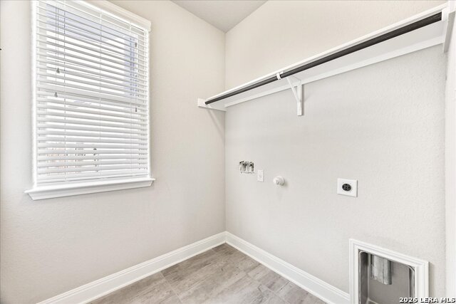 Image 28 of 33 For 12519 Wesley Crk