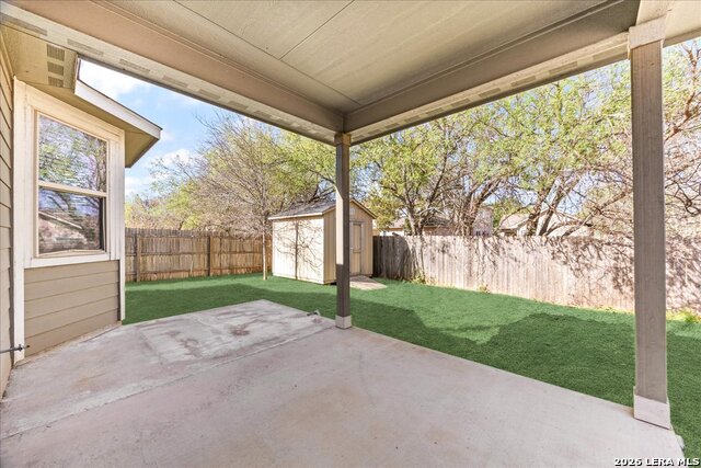 Image 29 of 33 For 12519 Wesley Crk