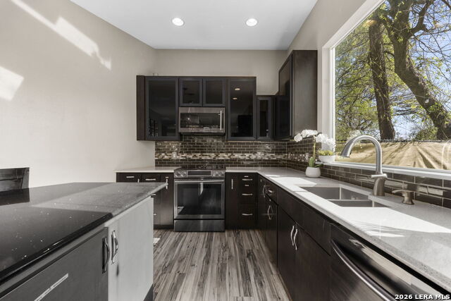 Image 14 of 47 For 327 Jackson  