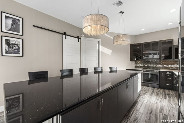 Image 15 of 47 For 327 Jackson  