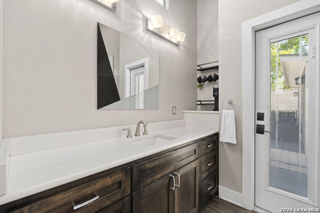 Image 18 of 47 For 327 Jackson  