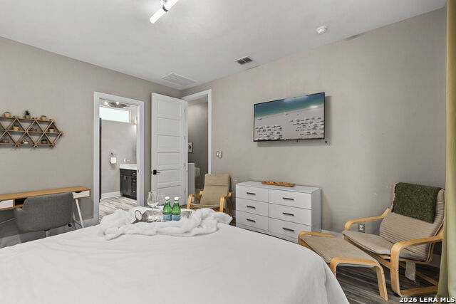 Image 20 of 47 For 327 Jackson  