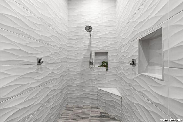 Image 23 of 47 For 327 Jackson  