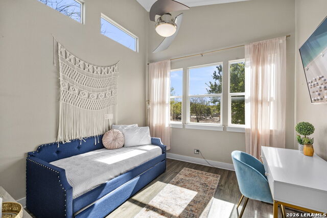 Image 34 of 47 For 327 Jackson  