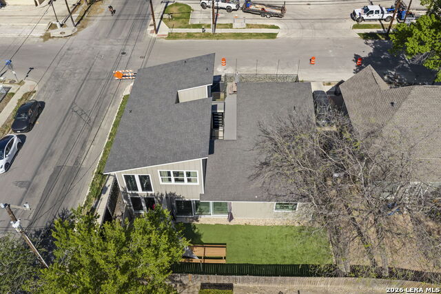 Image 39 of 47 For 327 Jackson  