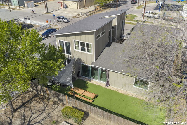 Image 41 of 47 For 327 Jackson  