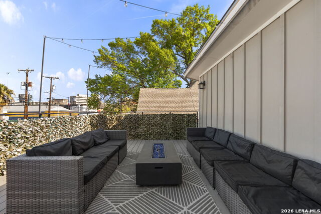 Image 42 of 47 For 327 Jackson  