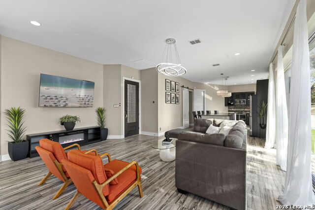 Image 6 of 47 For 327 Jackson  