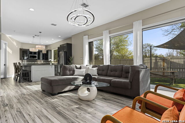 Image 9 of 47 For 327 Jackson  