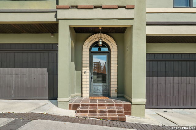 Image 34 of 34 For 137 Katherine  2