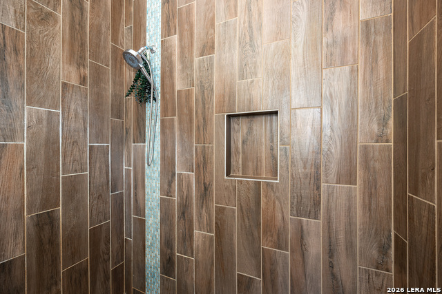 Image 23 of 54 For 5802 Sweetwater Way