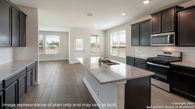 Image 5 of 71 For 14506 Sabine Loop Road