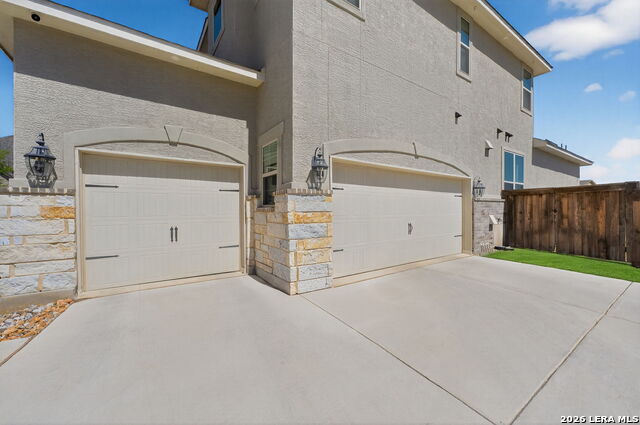 Image 4 of 68 For 107 Lilly Blf