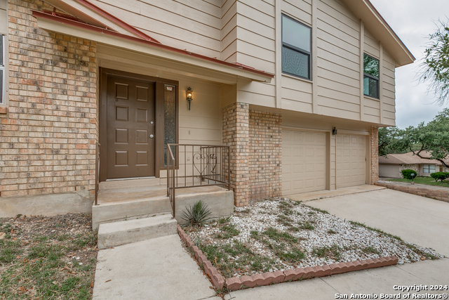 Image 4 of 25 For 8503 Ridge Stone St