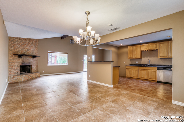 Image 9 of 25 For 8503 Ridge Stone St