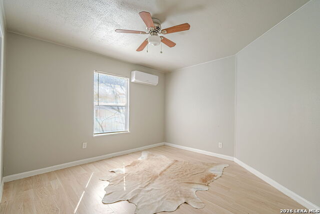 Image 8 of 12 For 2323 Arbor Place  1