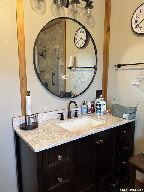 Image 14 of 22 For 406 Goliad  