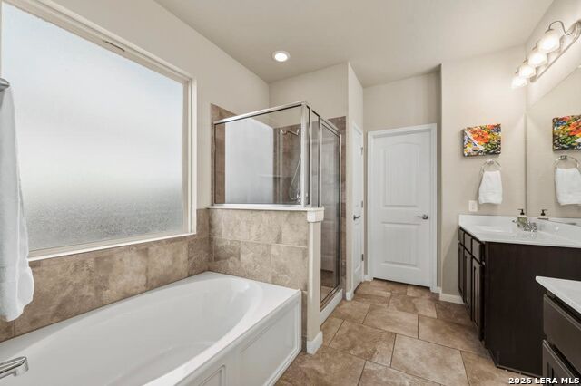 Image 14 of 30 For 924 Highland Vista